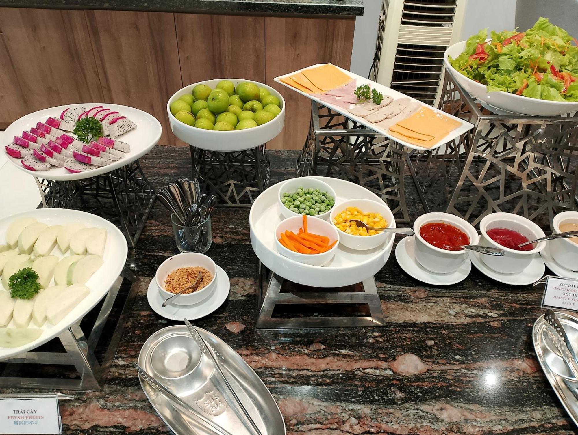 הו צ'י מין סיטי Thanh Long Hotel - Bach Dang מראה חיצוני תמונה